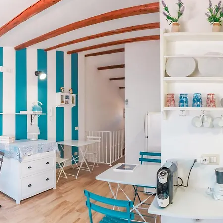 Couette-café Dafni E Naide 2*