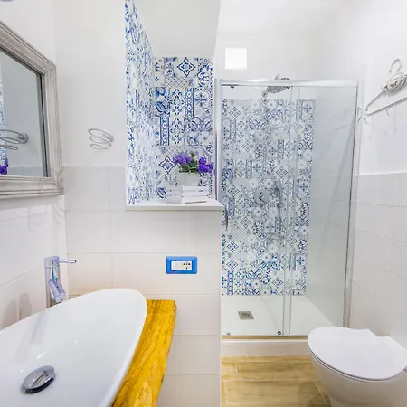 Dafni E Naide Cefalu