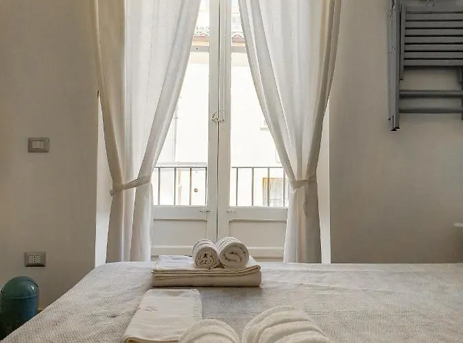 Dafni E Naide 4* チェファル