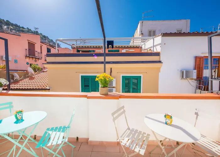 ベッド・アンド・ブレックファスト Dafni E Naide チェファル