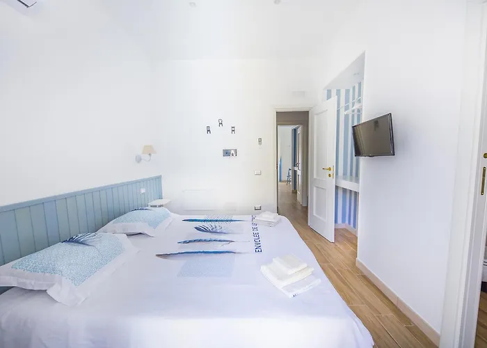 ベッド・アンド・ブレックファスト Dafni E Naide チェファル