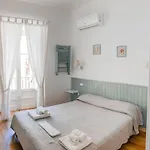 Dafni E Naide 4*
