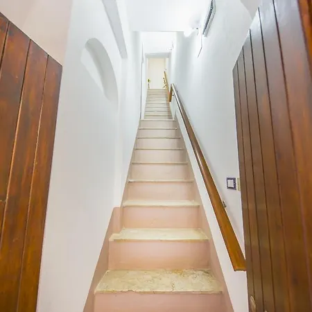 Bed & Breakfast Dafni E Naide Cefalu