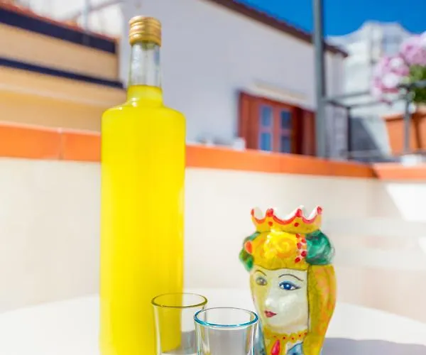 Dafni E Naide 住宿加早餐酒店 切法卢